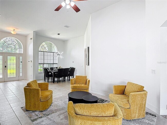 Building Photo - 2806 Spinning Silk Ct