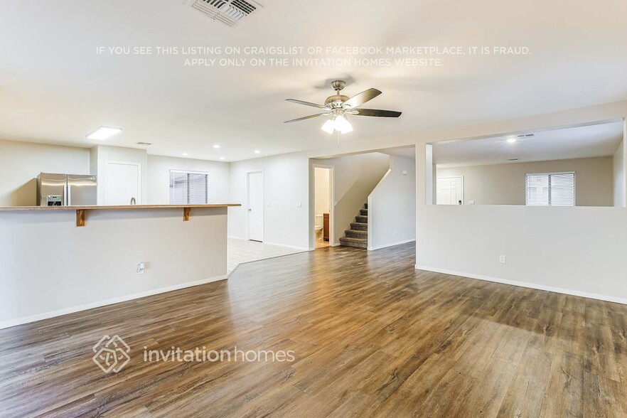 Building Photo - 2487 E Meadow Chase Dr