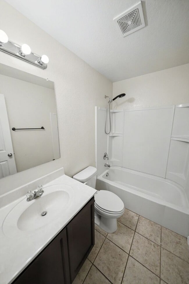 Building Photo - Spacious Cul-de-Sac Home in Bulverde Village - Realtor Commission: $500