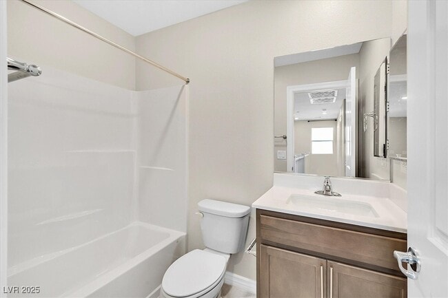 Building Photo - 366 Rosefinch St