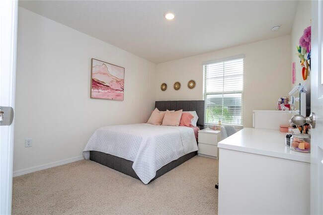 Building Photo - 12032 Holystone St