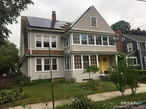 Building Photo - 114-116 Laurel Pl