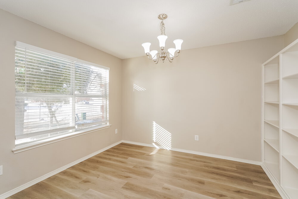 Building Photo - 1721 Santa Fe Trail