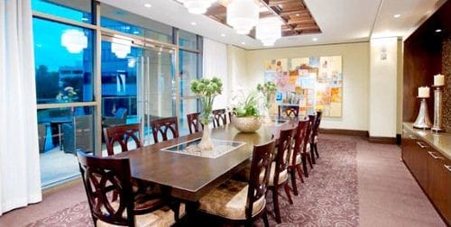 Building Photo - 7 Riverway