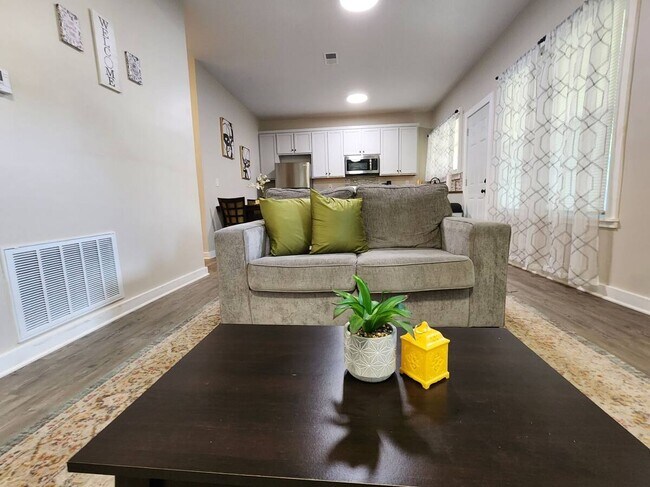 Building Photo - Honey Hive