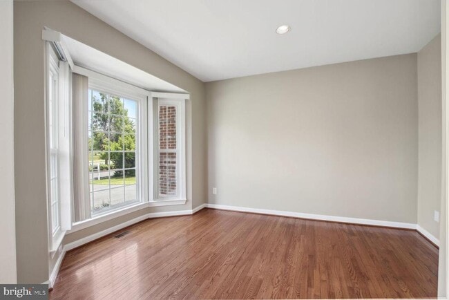 Building Photo - 11427 Potomac Oaks Dr