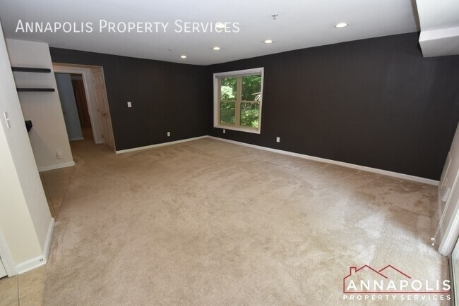 Building Photo - 1138 Cove Rd