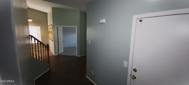 Building Photo - 518 W Black Hawk Pl