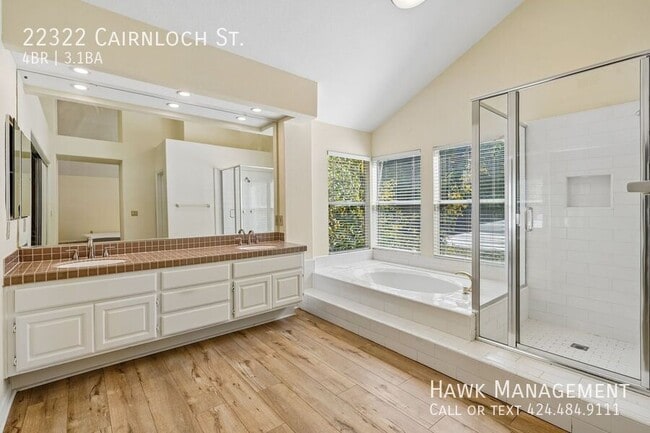 Building Photo - 22322 Cairnloch St