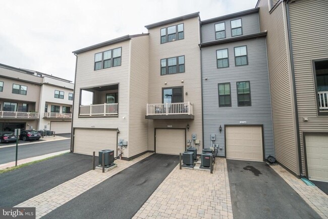 Building Photo - 22356 Philanthropic Dr