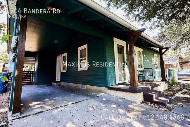 Building Photo - 4704 Bandera Rd