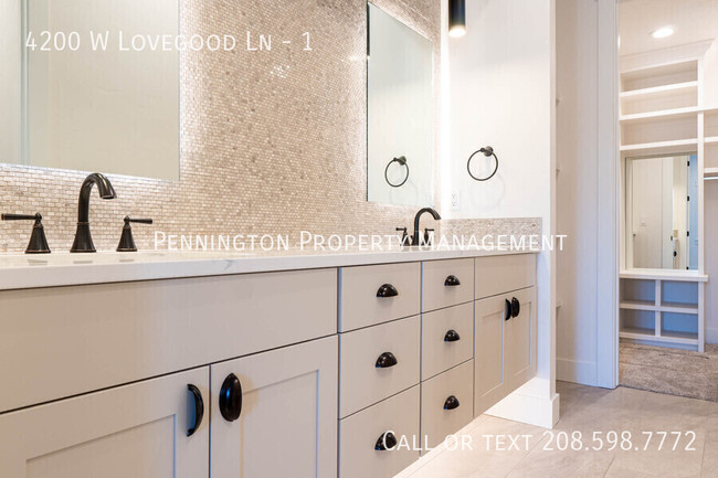 Building Photo - 4200 W Lovegood Ln