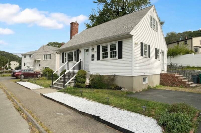 Building Photo - 218 Cedar Brook Rd