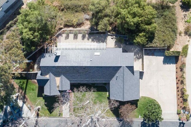 Building Photo - 29961 Camino Del Sol Dr