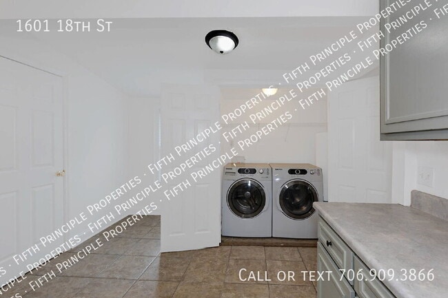 Building Photo - 1601 18th St