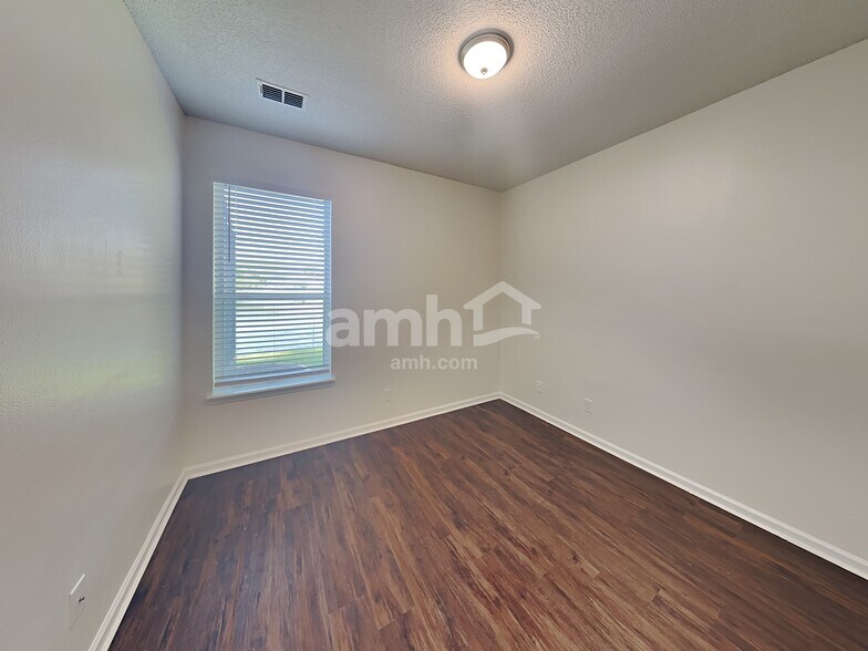 Building Photo - 901 Autumn Green Ct