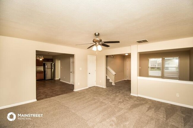 Building Photo - 10448 Bellchime Ct