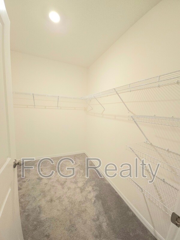 Building Photo - 85 Hickory Course Pass