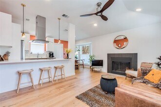 Building Photo - 9700 Sugar Hill Dr