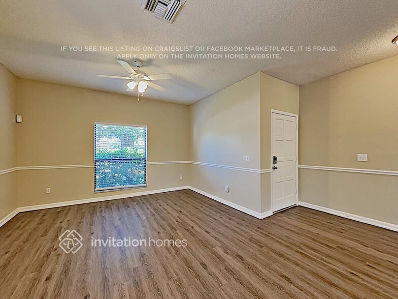 Building Photo - 591 Holbrook Cir