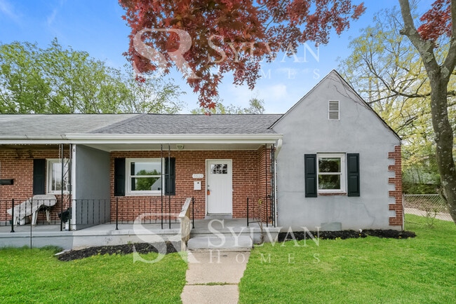 Building Photo - Charming 3BR 2BA home