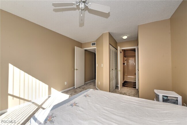 Building Photo - 13615 Eagle Ridge Dr
