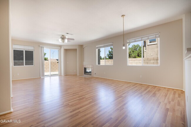 Building Photo - 40263 Preston Rd