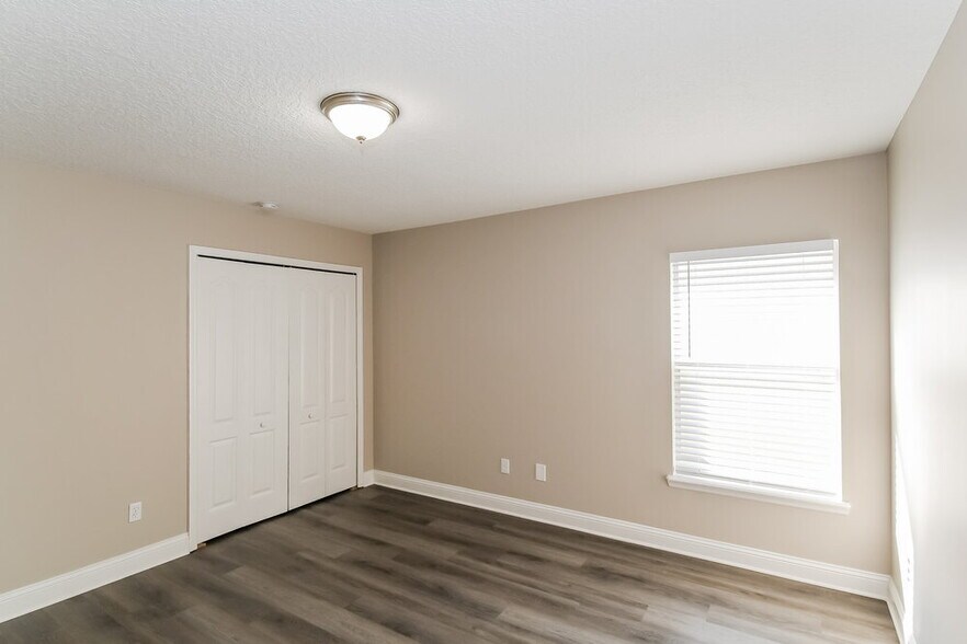 Building Photo - 9461 Maidstone Mill Dr E