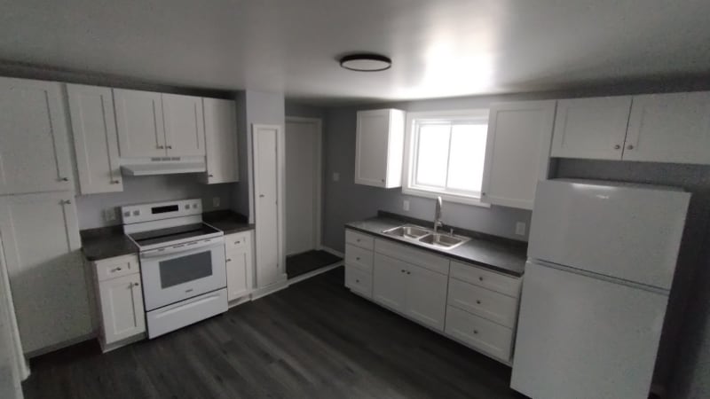 Building Photo - 57 Kirby Ave