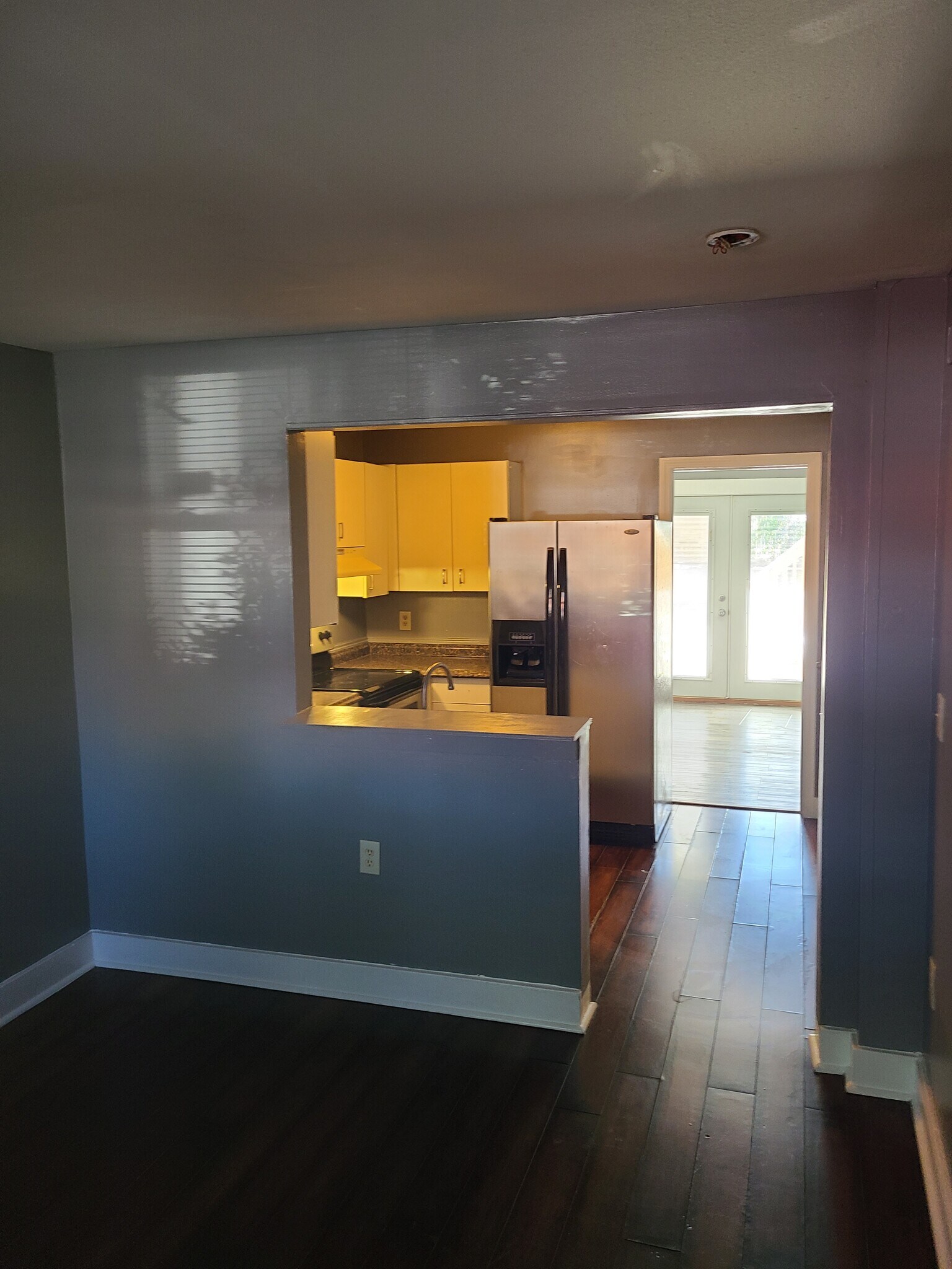 Kitchen - 84 Tell St