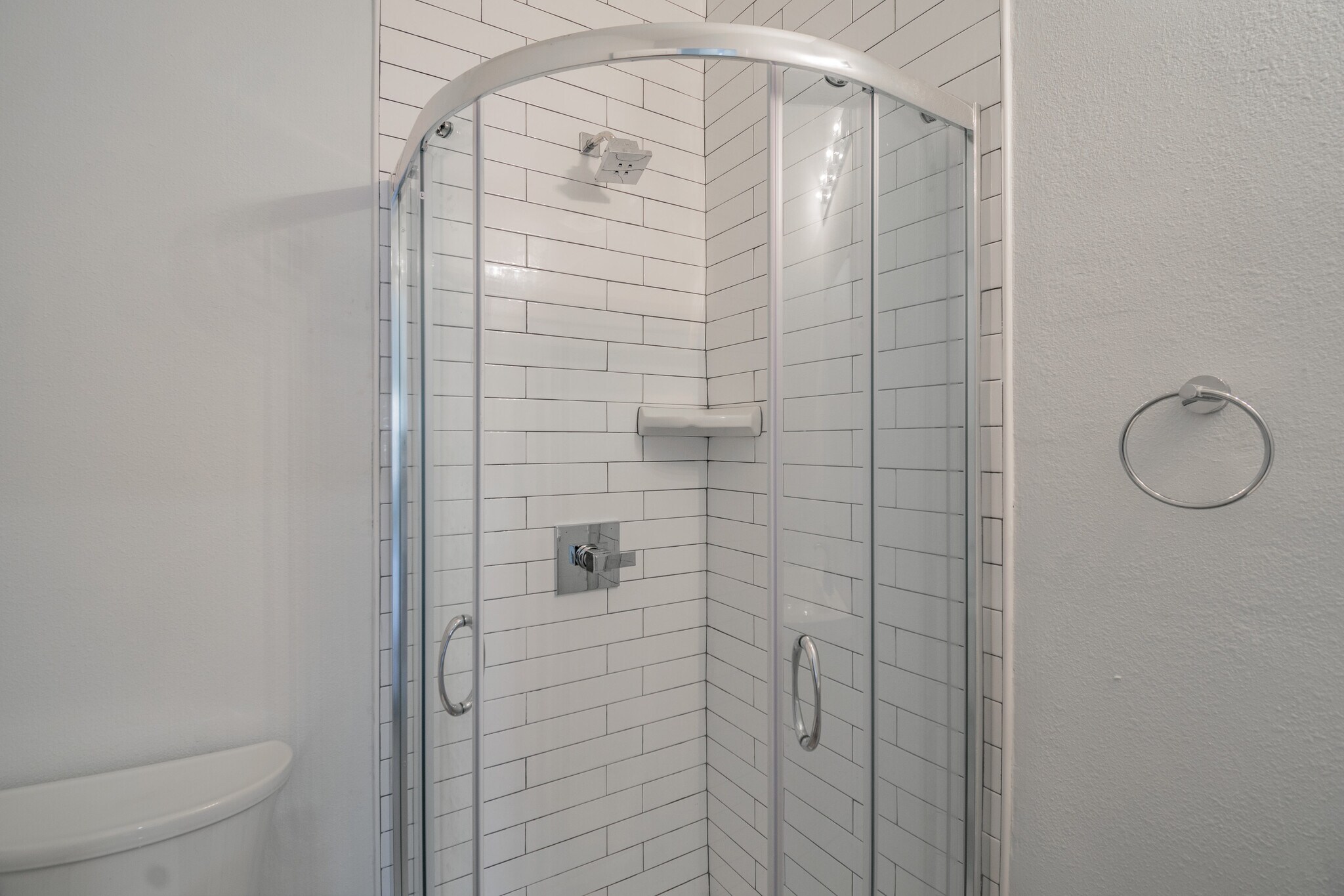 Building Photo - 486 9th Ave N