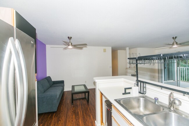Building Photo - 95-270 Waikalani Dr. #I204