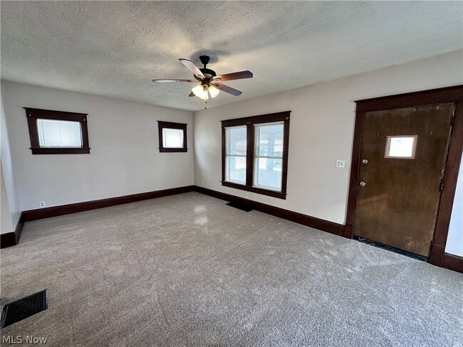 Building Photo - 2172 12th St SW