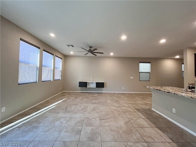 Building Photo - 5587 Lushan St