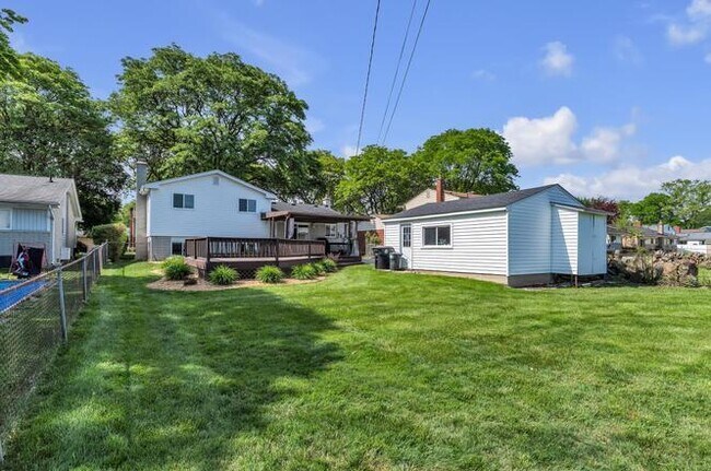 Building Photo - 35968 Jamison St