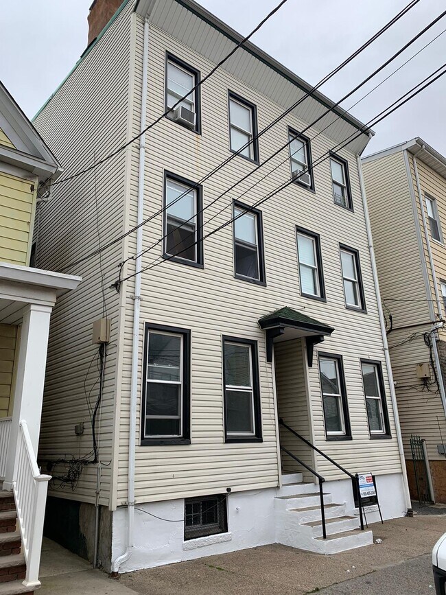 224 Ripley Pl 224 Ripley Pl Elizabeth NJ 07206 Apartment Finder