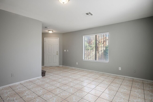 Building Photo - 3819 Terrazzo Ave