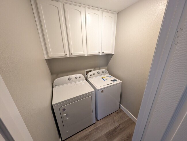 Building Photo - 8040 Villa Rosarito St