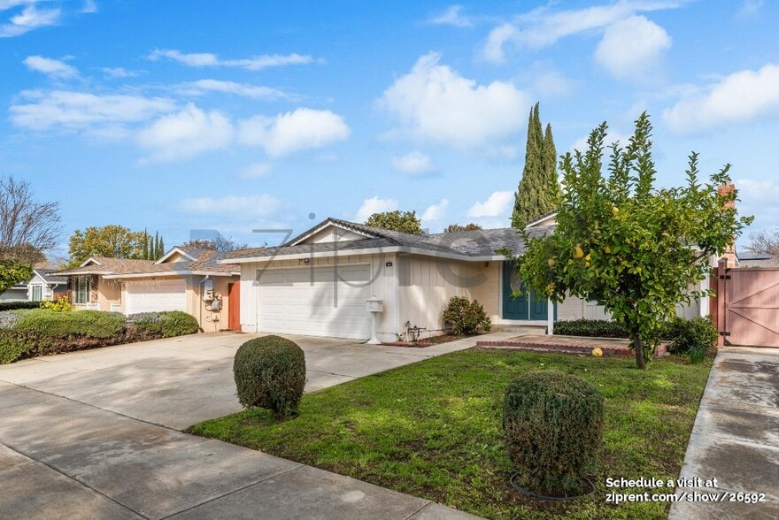 Building Photo - 1872 Anne Marie Ct