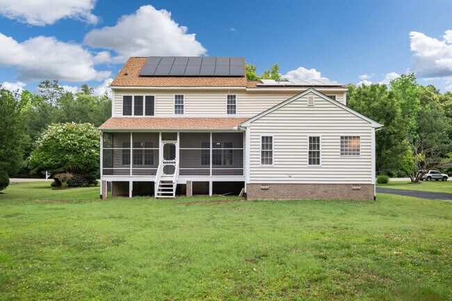 Building Photo - 619 Greyshire Dr