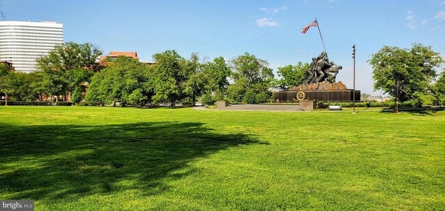 Building Photo - 1011 Arlington Blvd