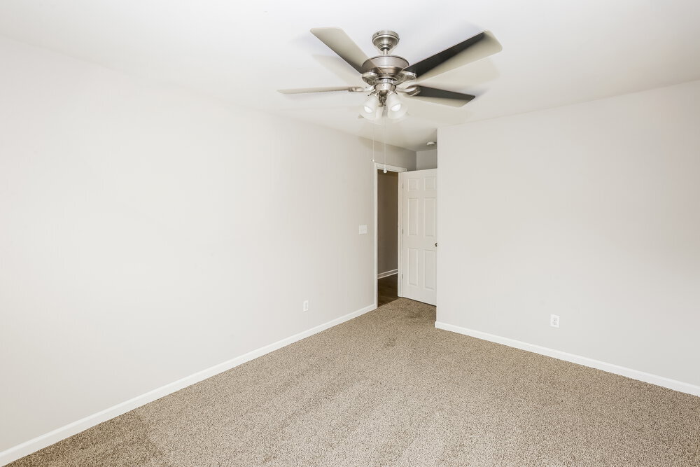Building Photo - 15745 Lakepoint Forest Dr