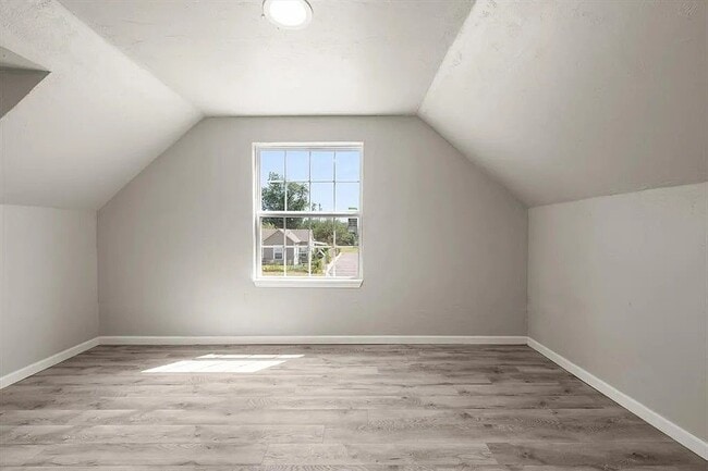 Building Photo - 214 E Vilas Ave