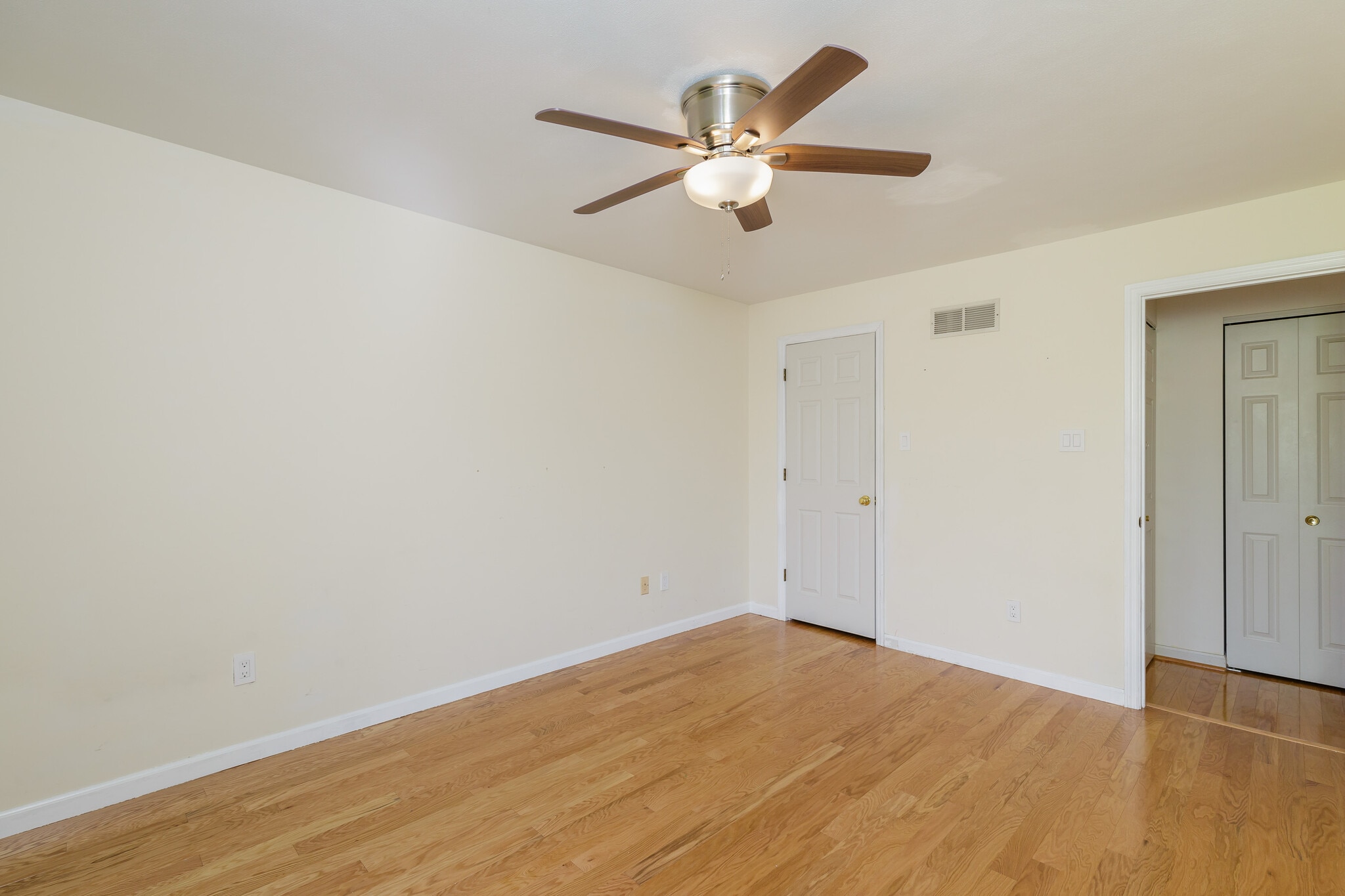 Building Photo - 5600 Waterman Blvd