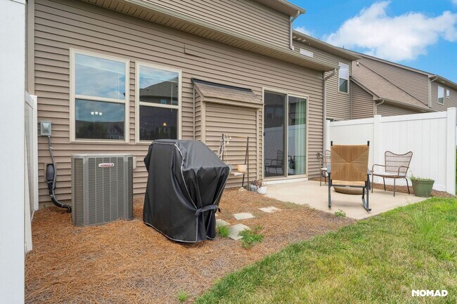 Building Photo - Charming 3BR House in Charlotte