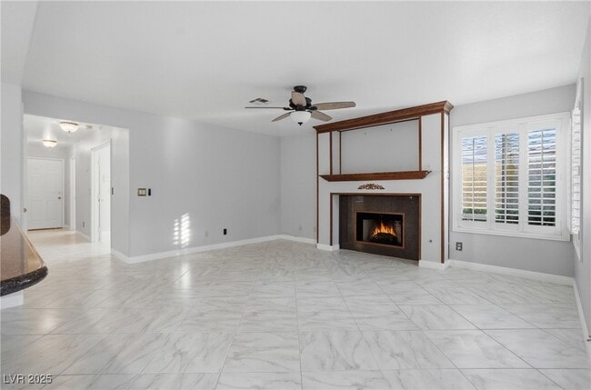 Building Photo - 2001 Madagascar Ln