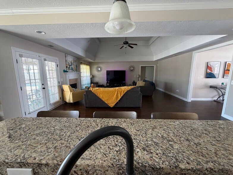 Building Photo - 4875 Ken Miles Dr