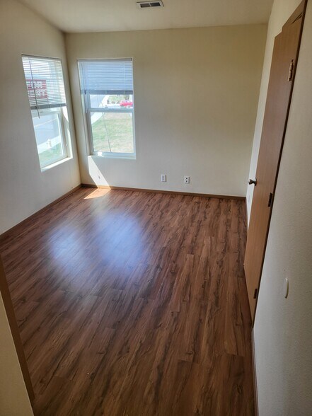 Building Photo - 6305 Chapel Hill Blvd