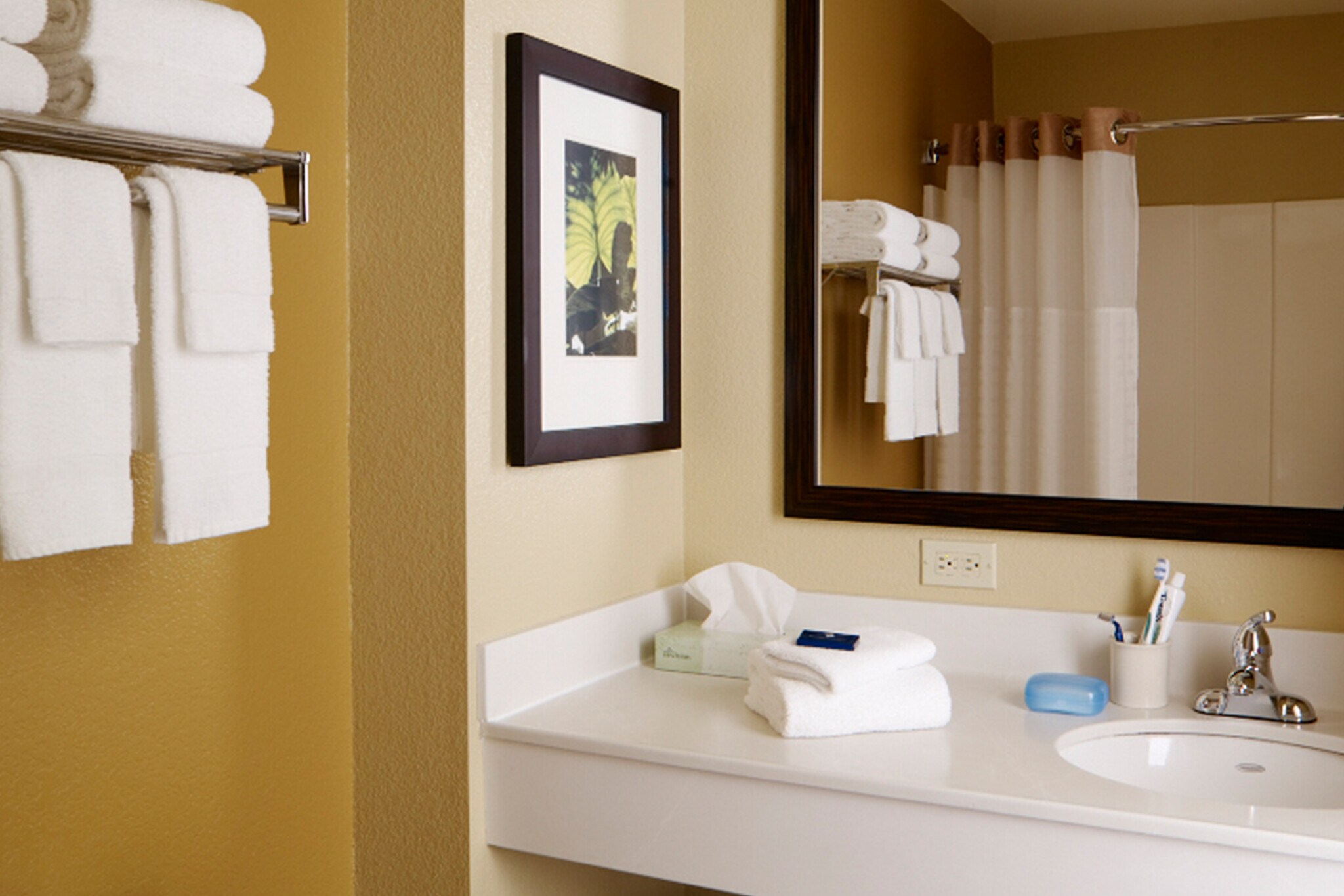 Building Photo - Furnished Studio-Virginia Beach - Independ...