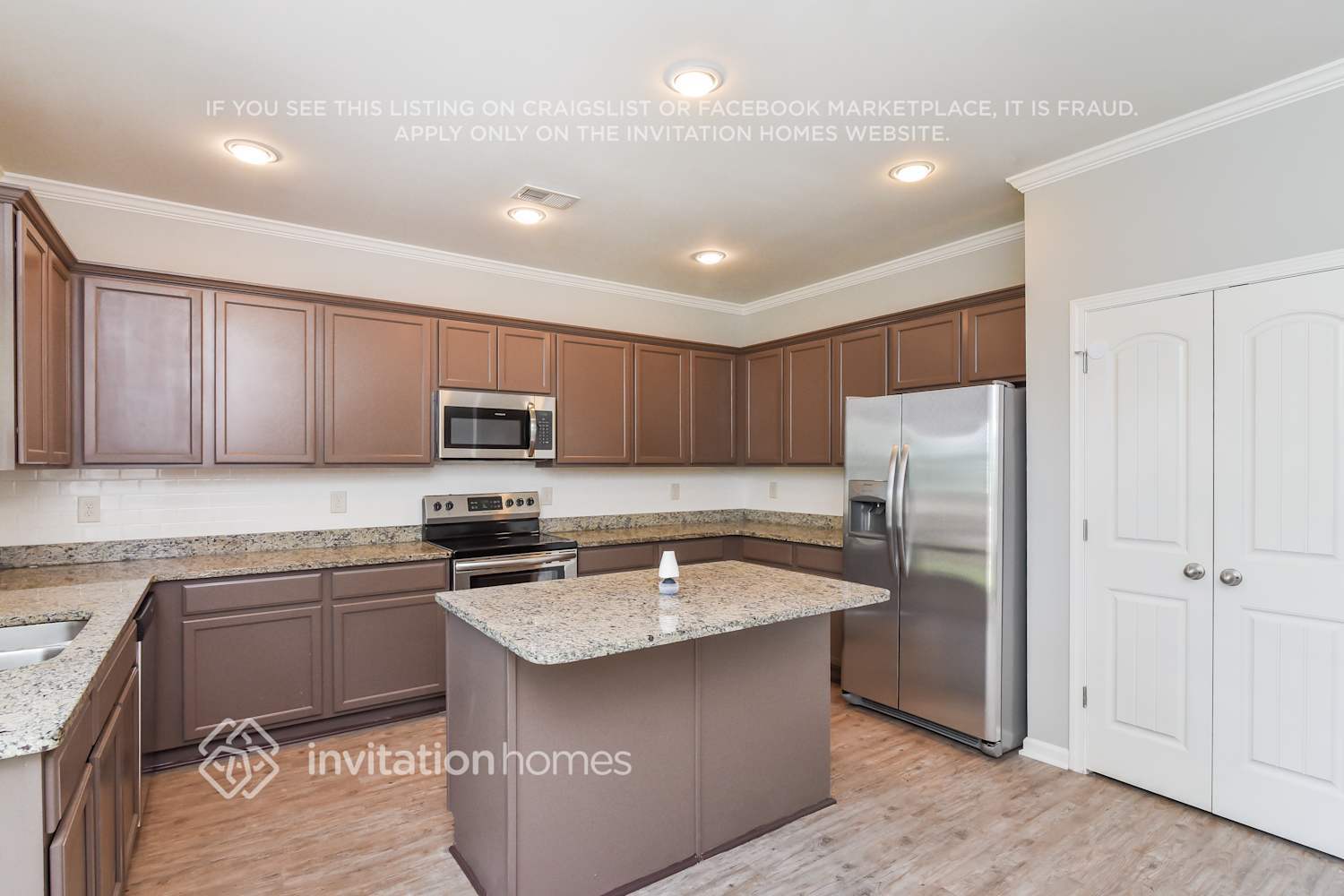 Building Photo - 4100 Whitfield Oak Way NE